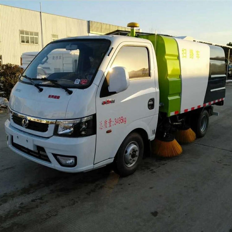 东风3方扫路车，小型扫路车，三方扫路车，小型扫地车，厂家直销现货供应DLQ1032GSS5BJ